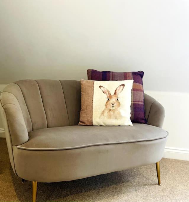 Modern Town House In Cotswolds - 3 Double Bedrooms Witney Buitenkant foto